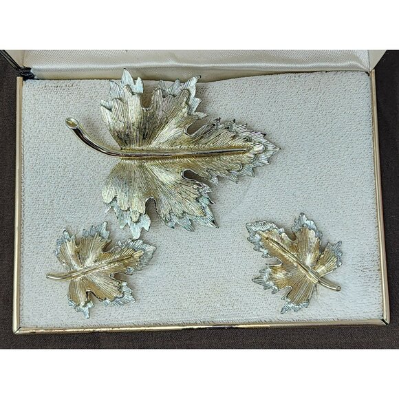 Sarah Coventry Leaf Brooch/Earrings‎ Gold Tone Vintage Jewelry Collection Boxed - Picture 3 of 11